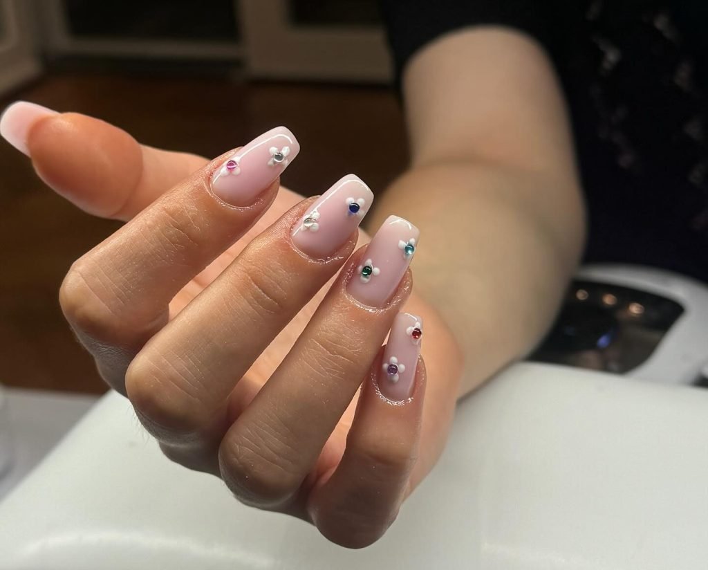 anonyig.io_Instagram_nailsbyelif.antwerp_3931353200059794329_43943146187